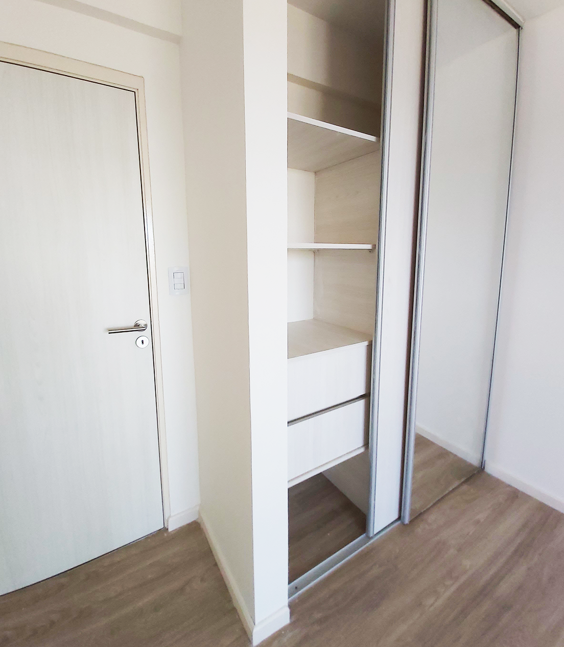 Edificio DINA3 Arquitectura